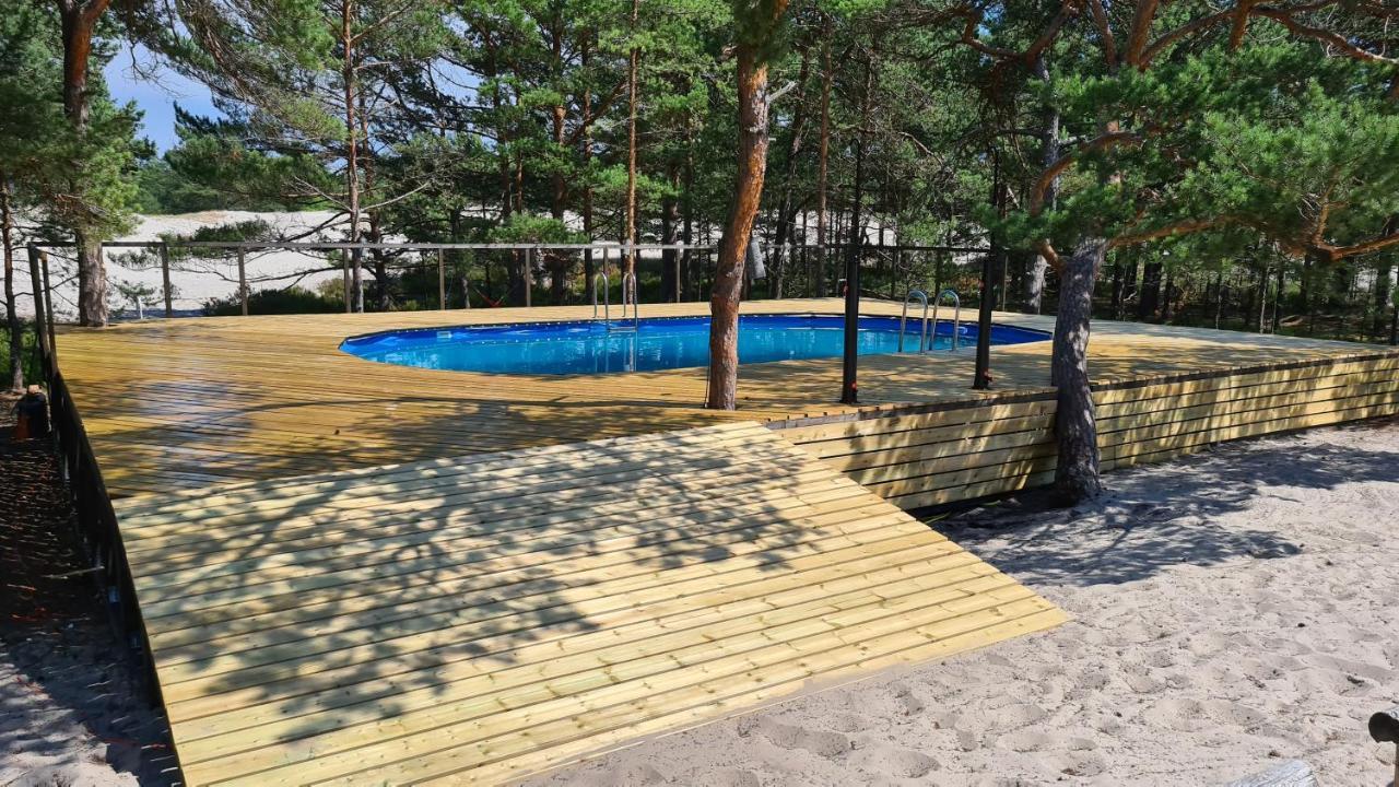 Sub Hel. Budzetowe Pokoje W Domu Z Basenem. Wokol Domu Tylko Natura. Balkon Zbyteczny. Экстерьер фото